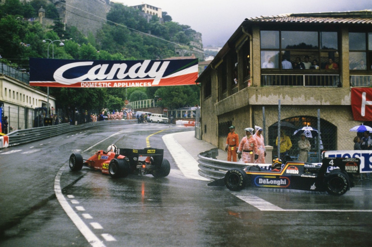 Monaco '84. A la caza de René Arnoux, el francés heredaría el tercer lugar por la descalificación por el peso del Tyrrell del alemán.