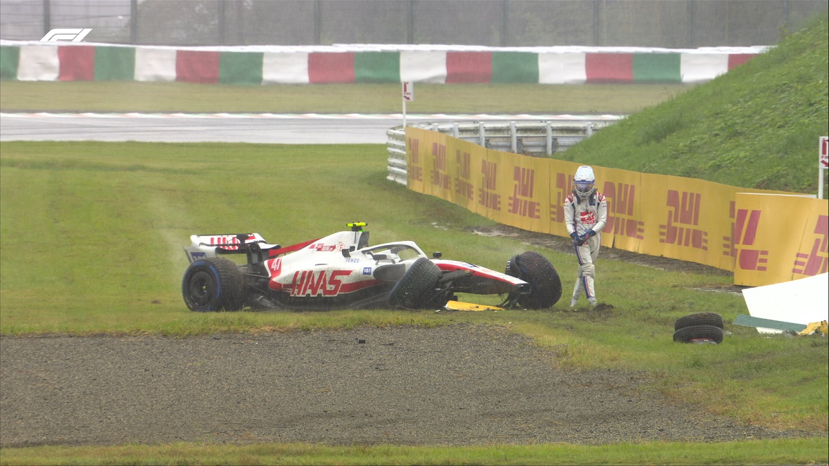 Schumacher tras el accidente en Dunlop. (Imagen TV F1TV / F1)