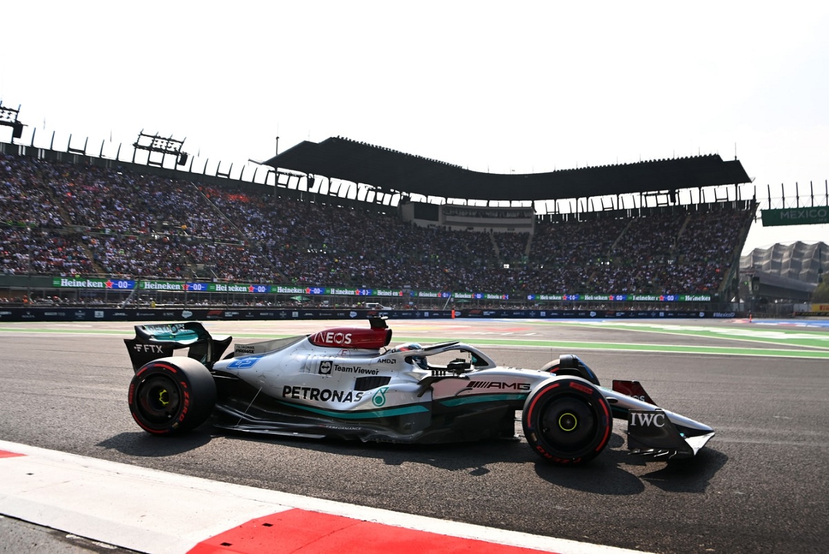 El W13 en México, el monoplaza recién pudo tener fianbilidad a mitad de temporada. (Archivo / Mercedes, 2022)