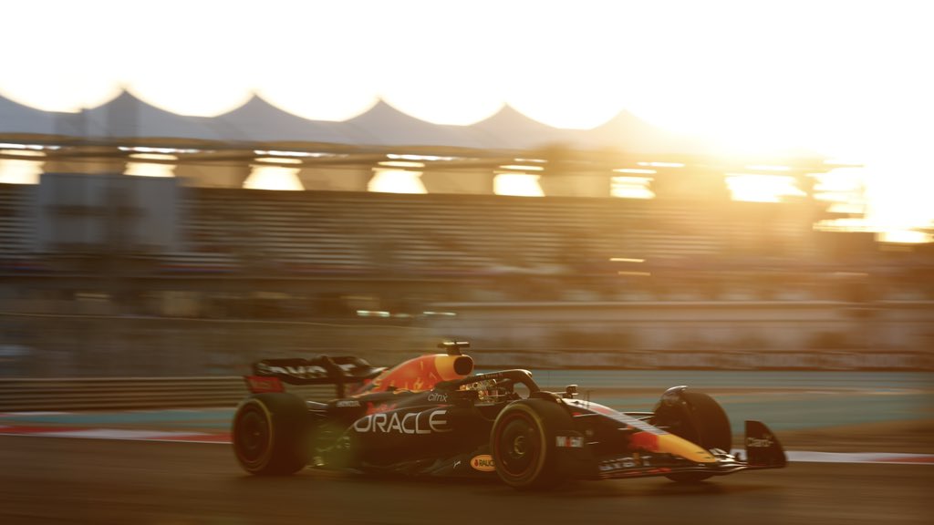 Verstappen lidera el segundo entrenamiento libre en Abu Dhabi