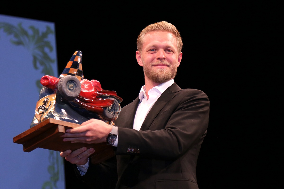 Magnussen recibió el Trofeo Bandini