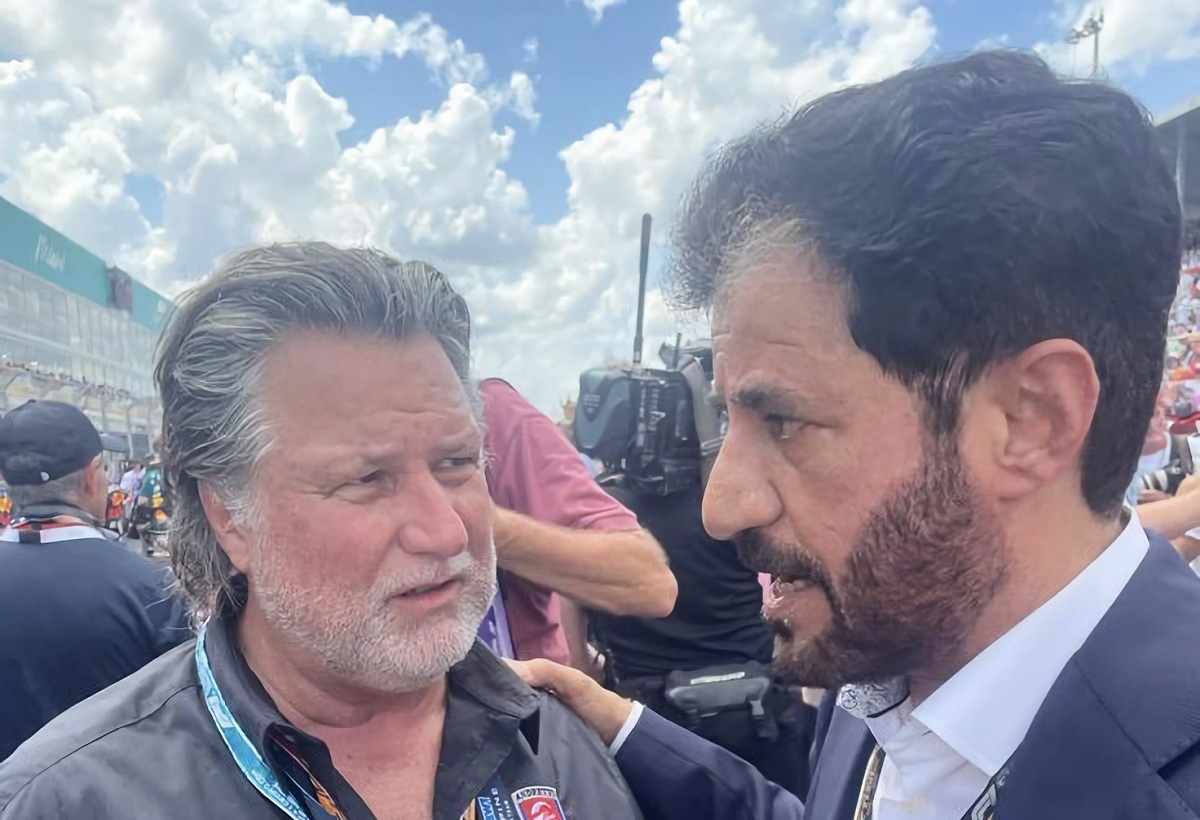 Andretti con el presidente de la FIA, Mohammed Ben Sulayem, en el Gran Premio de Miami. (Archivo / Ben Sulayem Twitter)