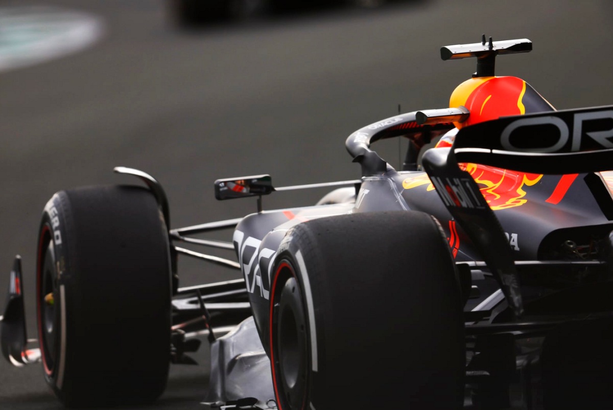 Verstappen extiende su dominio en PL3