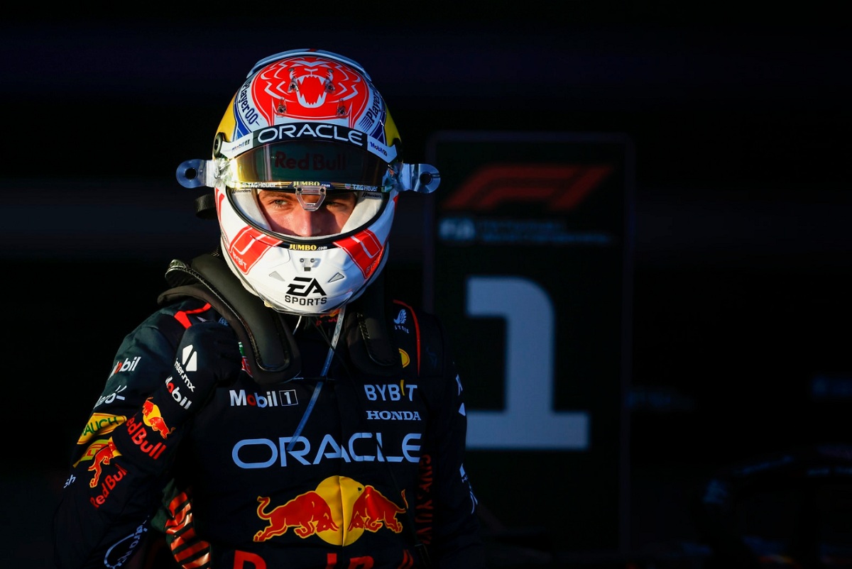 Verstappen con el puño en el parque cerrado. (Glenn Dunbar)
