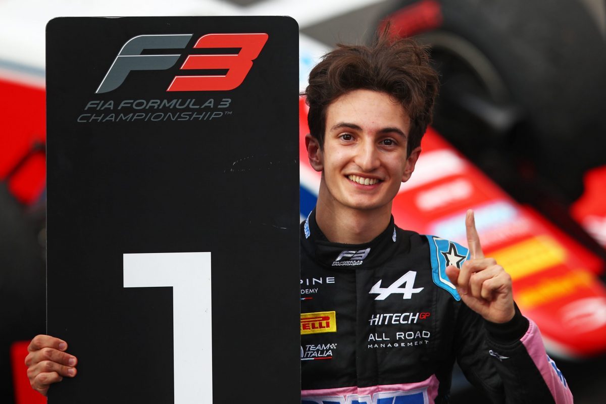 Gabriele Minì mantiene la guardia alta y se lleva la Feature Race de la F3 en Mónaco
