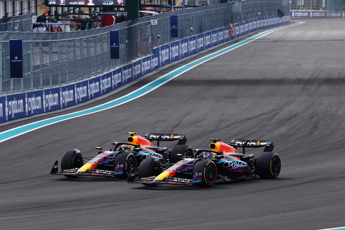 Verstappen supera a Checo en Miami en una arrolladora remontada, hasta ese momento la lucha en el campeonato era pareja. (Archivo / XPB Images, 2023)