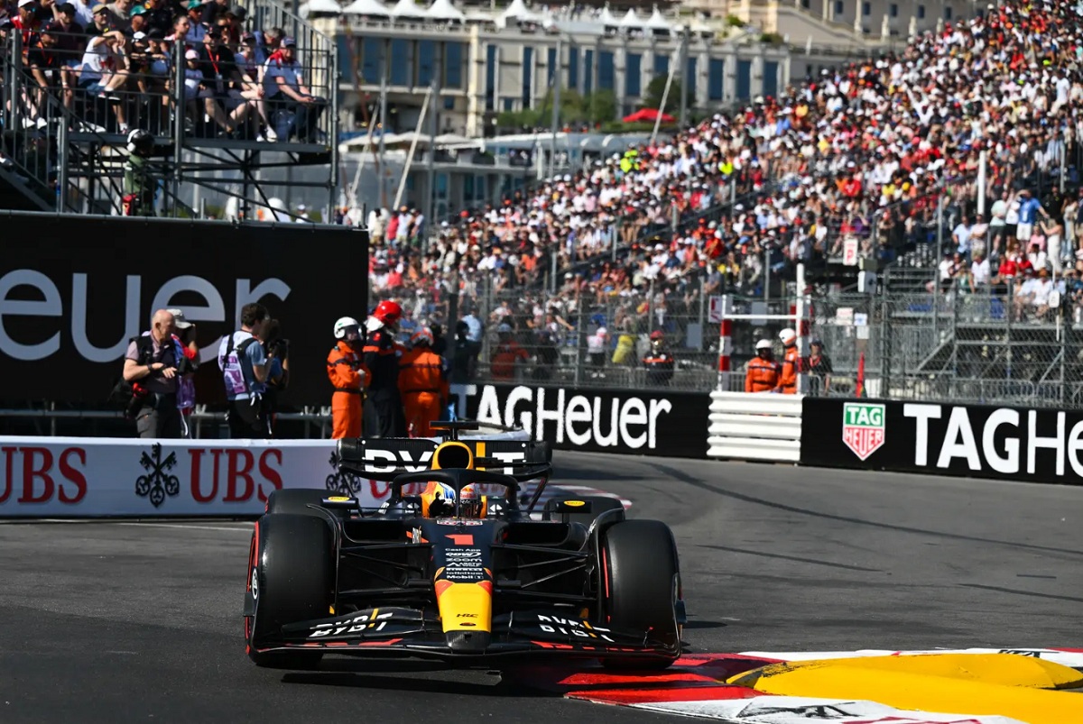 Verstappen se arriesgó al límite para llevarse la pole. (Simon Galloway)