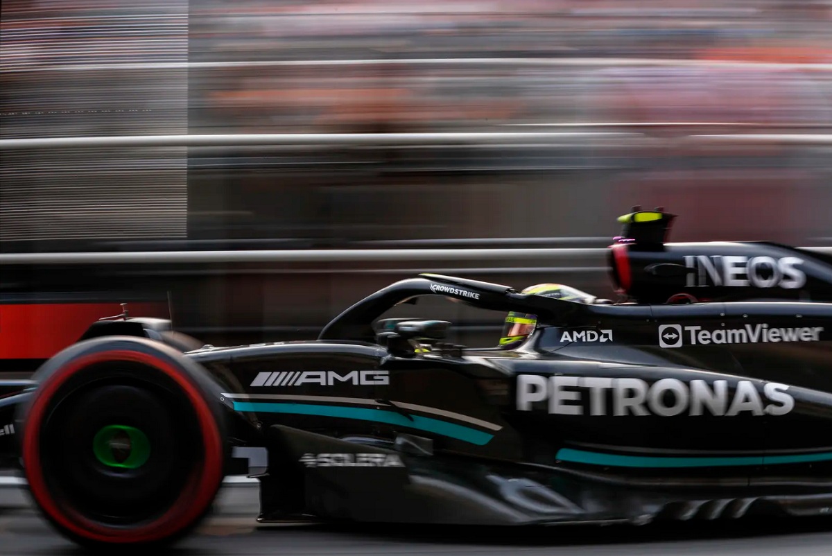 Lewis Hamilton (Jake Grant)