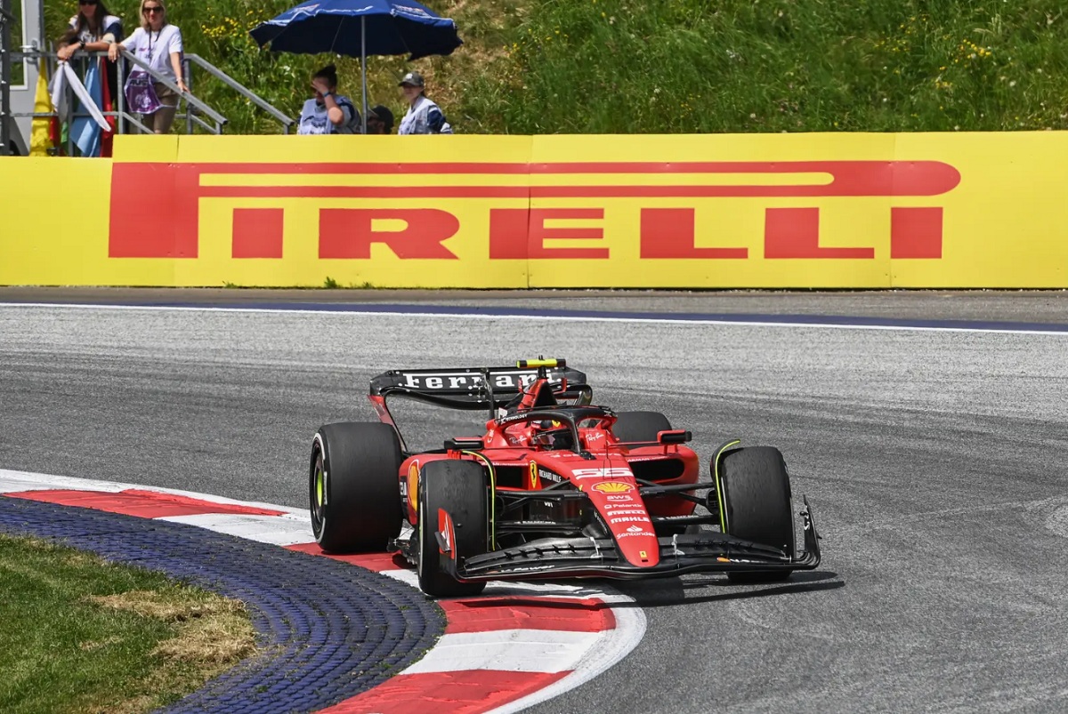 Sainz, pese a estar casi toda la tanda en boxes, marcó el segundo mejor tiempo. (Mark Sutton)