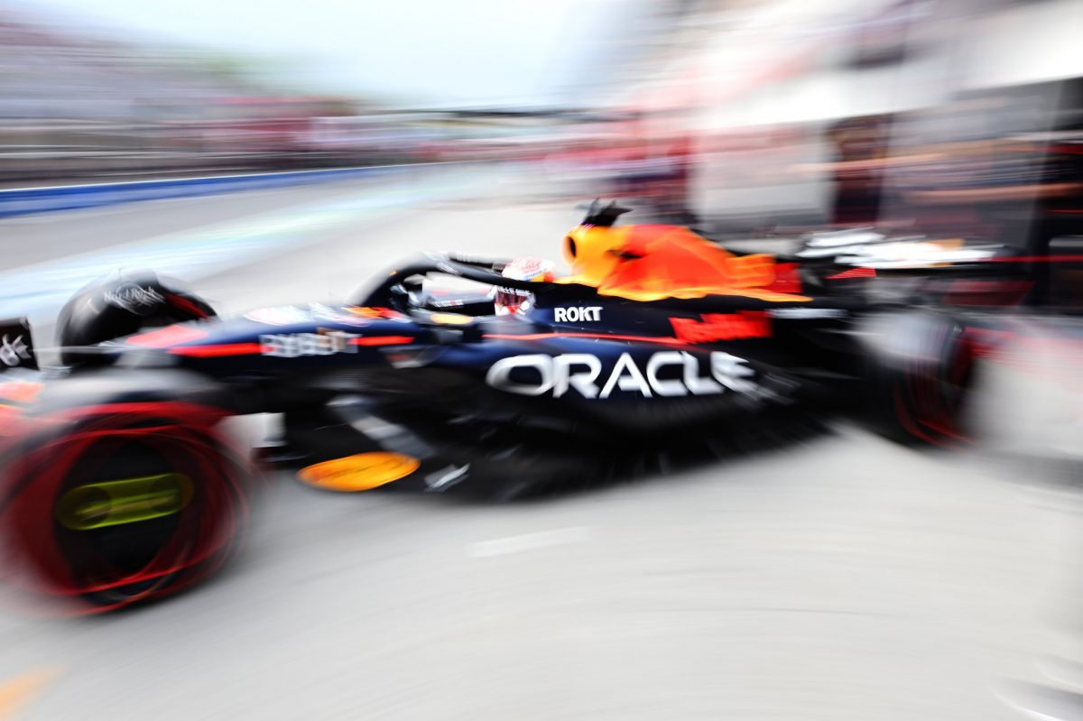 FP1: Verstappen es el más rápido mientras Leclerc y Colapinto se estrellan en una sesión interrumpida en Bakú