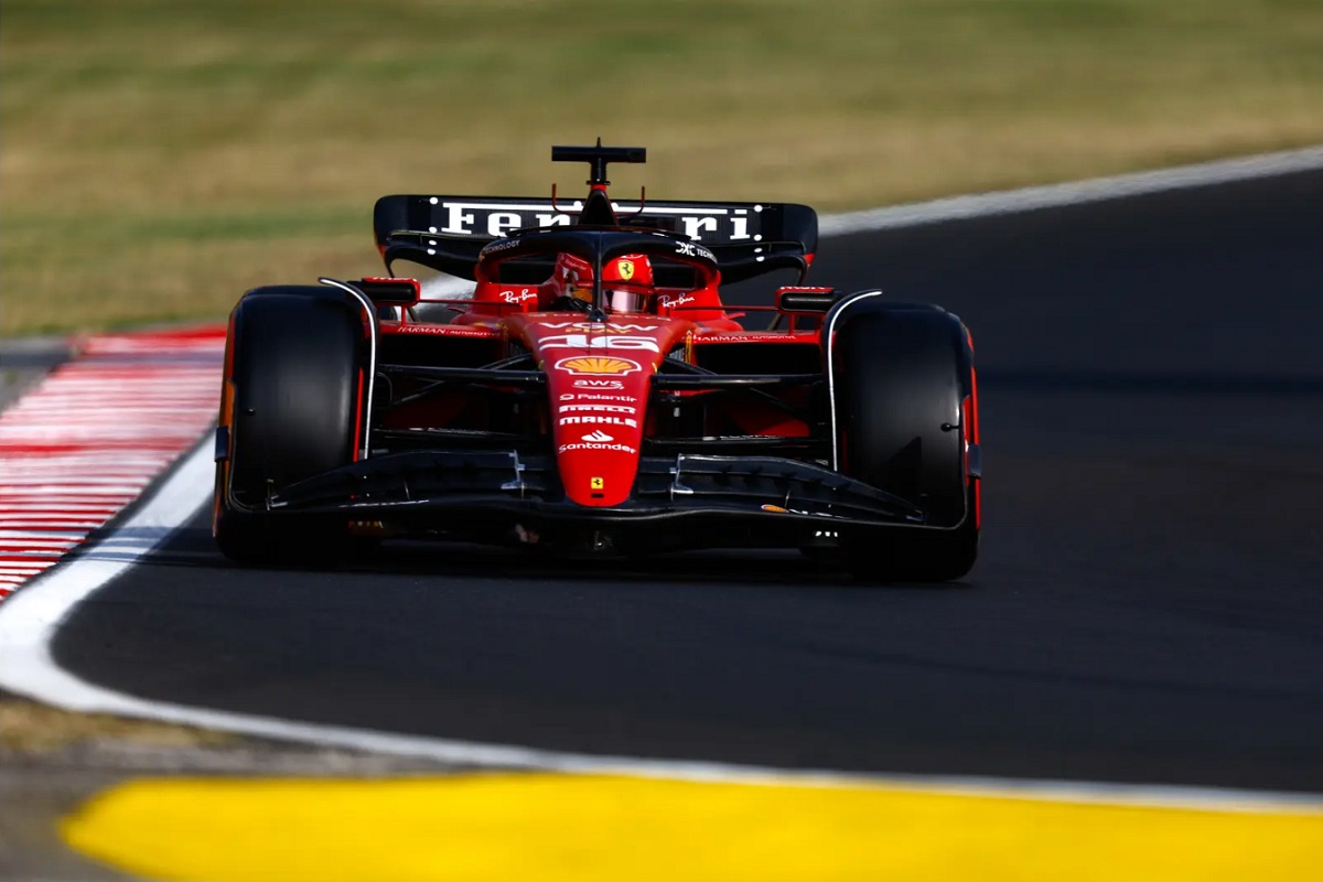 Leclerc durante la PL2. (Zak Mauger)