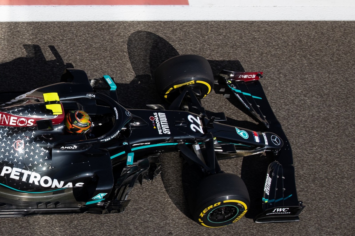 Vandoorme girando en 2020 con el Mercedes W12 en los test de postemporada en Yas Marina. (Getty Images)