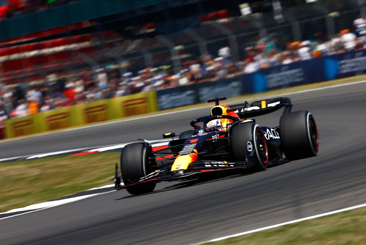 Verstappen el más rápido en el primer entrenamiento en Silverstone