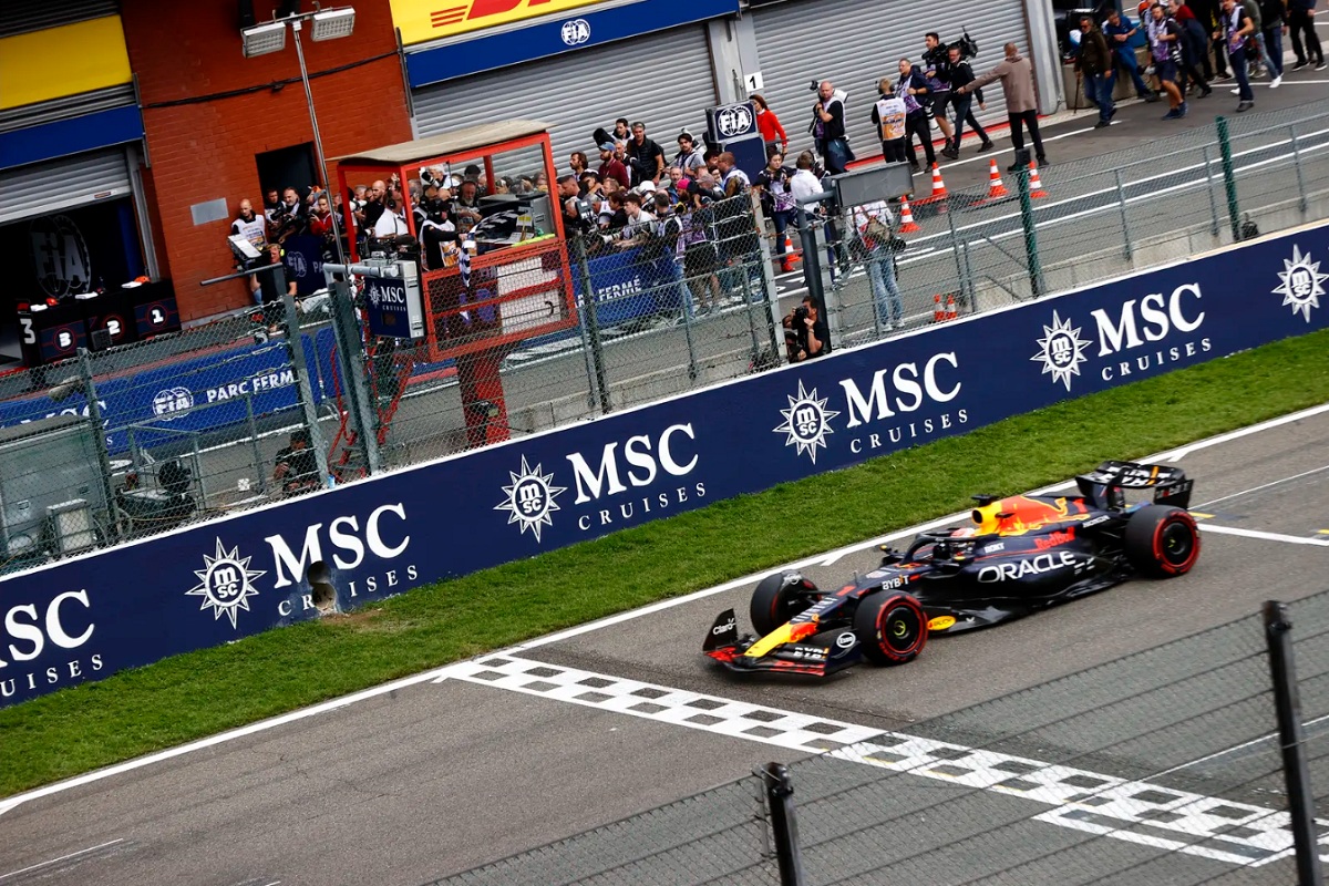 Verstappen: “Esta pista es muy dura para los neumáticos”