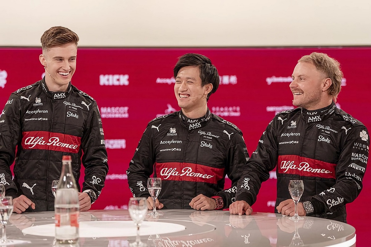 Alfa Romeo renovó a Zhou y Pourchaire para la próxima temporada