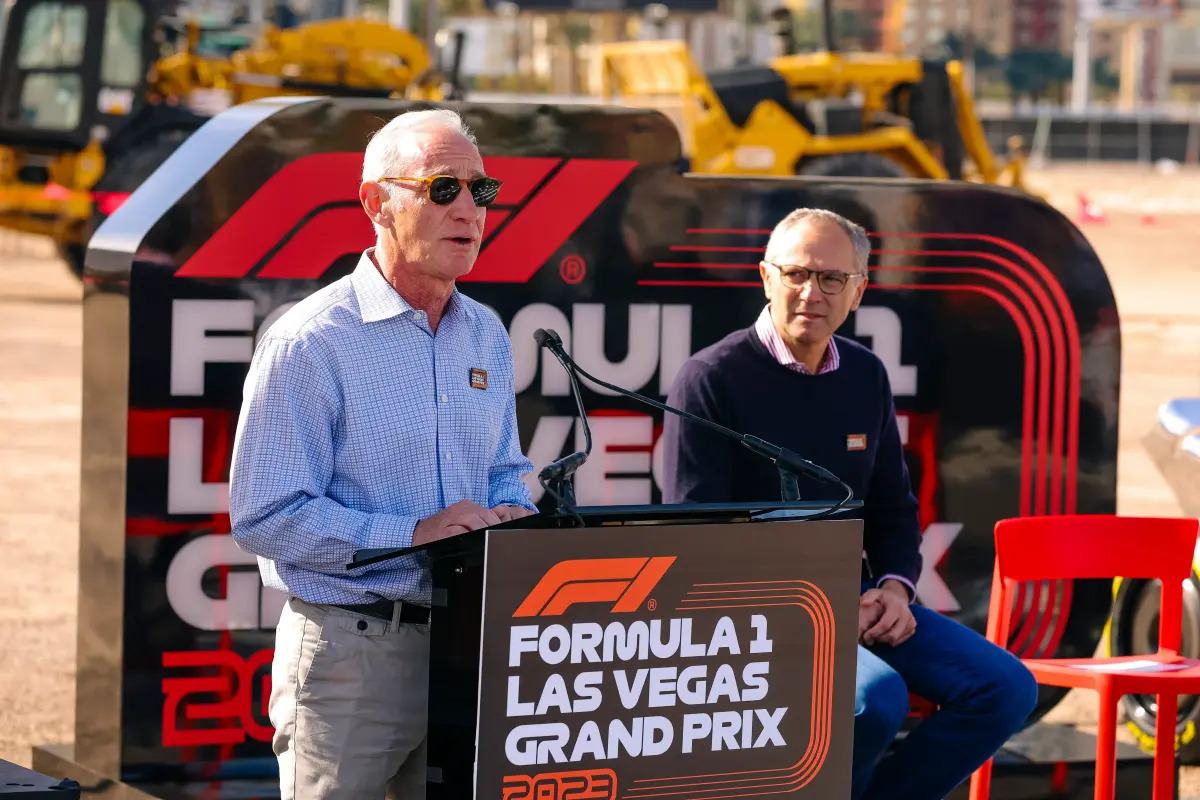 CEO de Liberty Media destaca la temporada de Verstappen