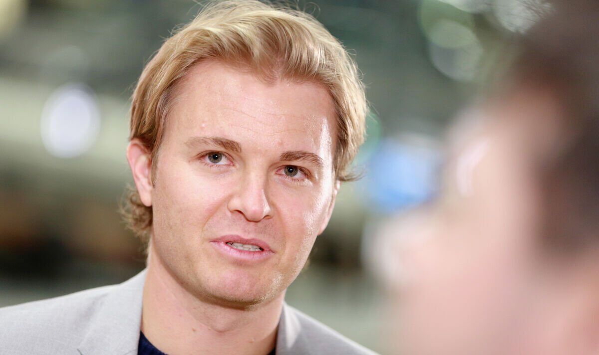 Rosberg advierte a Vasseur sobre los riesgos de permitir la lucha entre Sainz y Leclerc