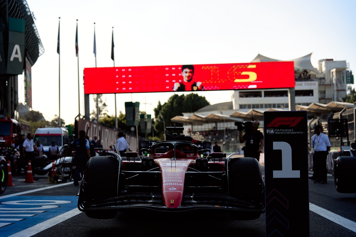 La Ferrari de Leclerc en el parque cerrado después de lograr la pole. (Ferrari Media Centre)