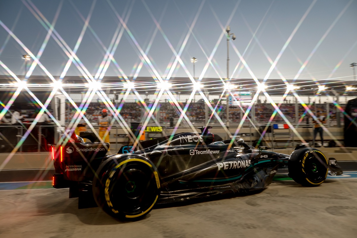 Mercedes partirá desde el segundo y tercer lugar