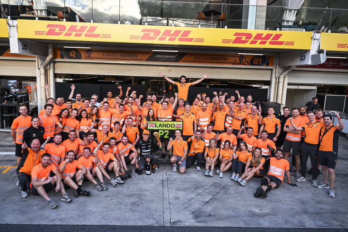 Norris admitió que no pudo encontrar soluciones para vencer a Verstappen, pero consideró una “agradable sorpresa” el 2° puesto en Interlagos