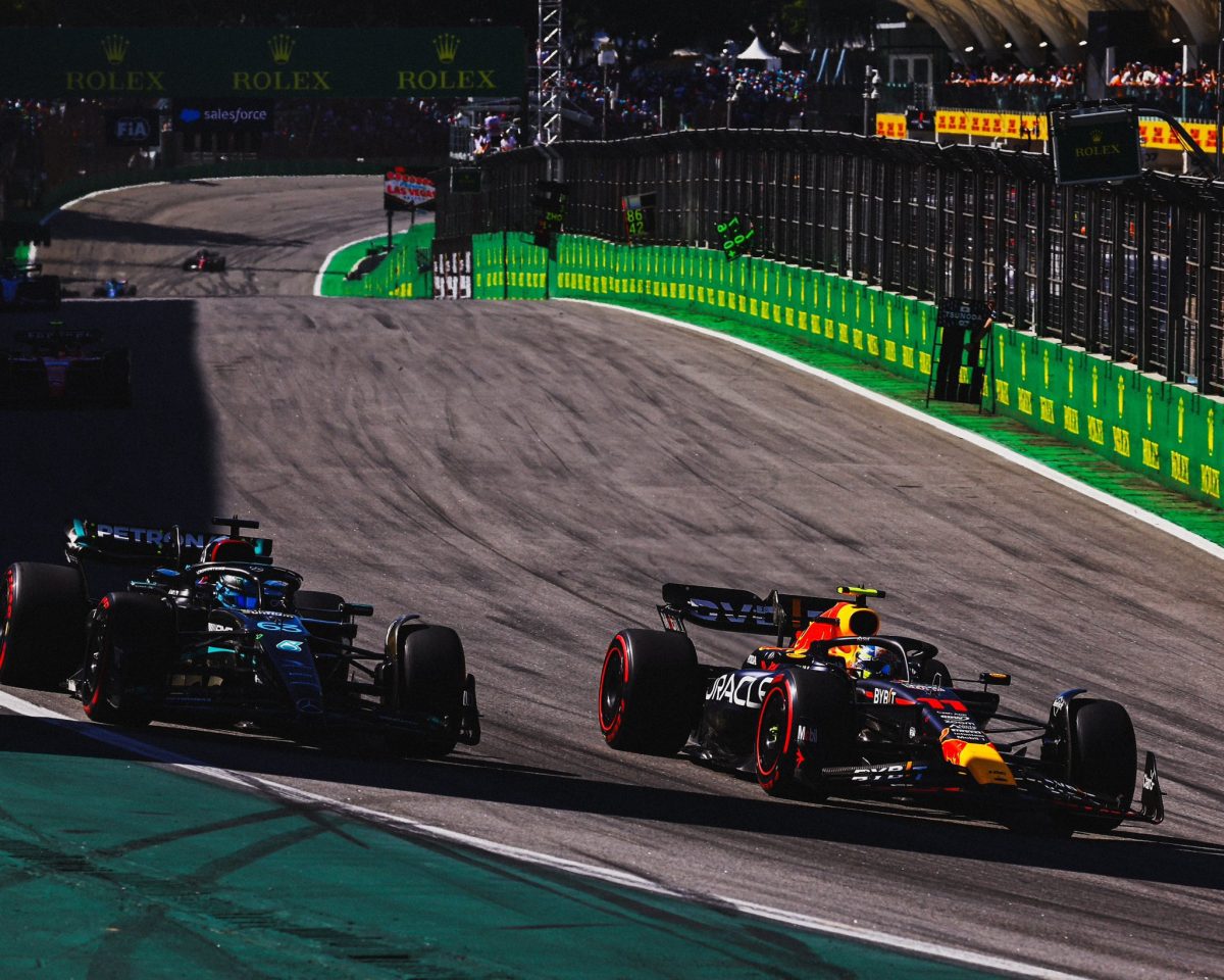 Pérez felicita a Alonso por el podio en Interlagos: “Duele perder, pero felíz por él”