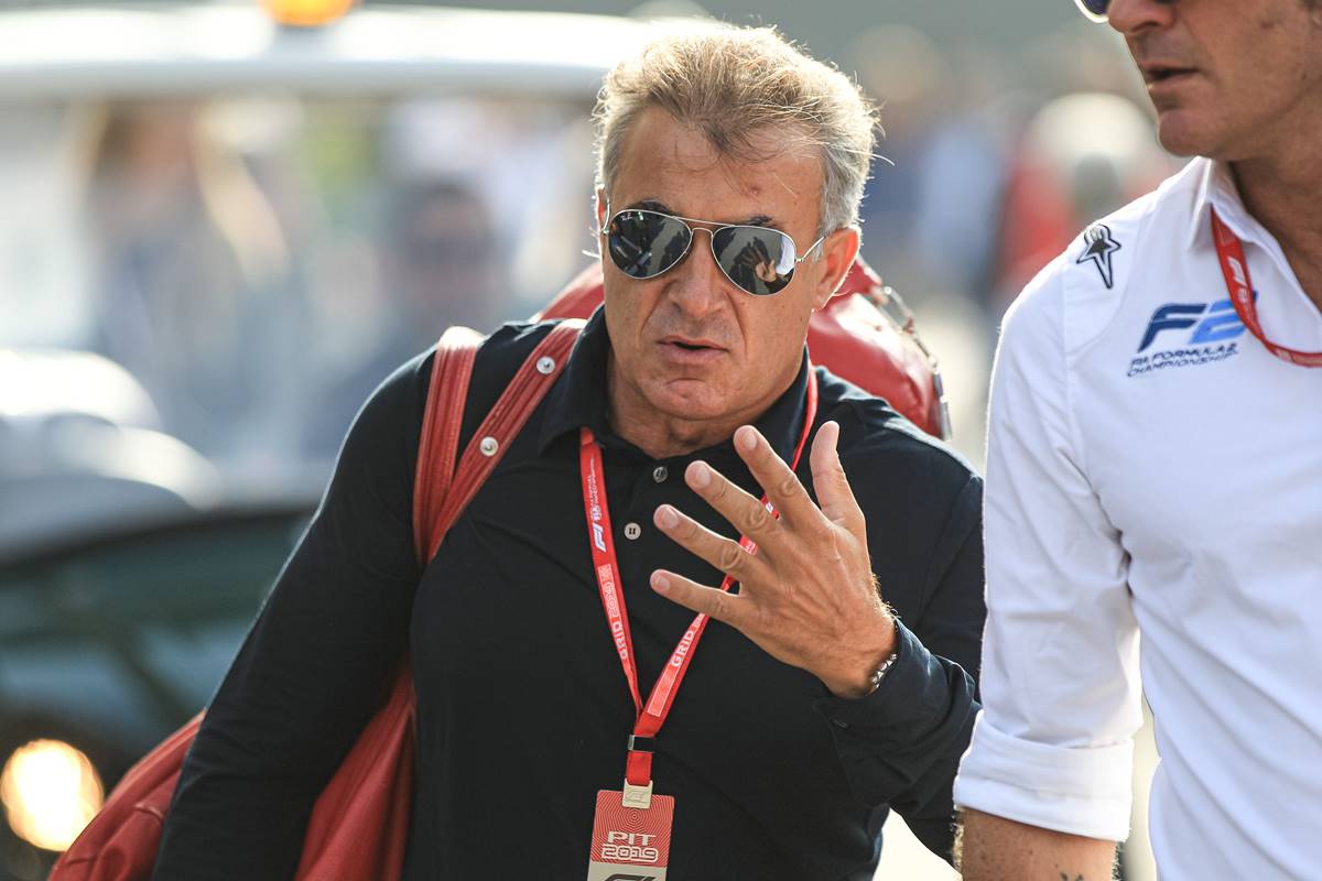 Alesi: “La llegada de Lewis a Ferrari es genial”