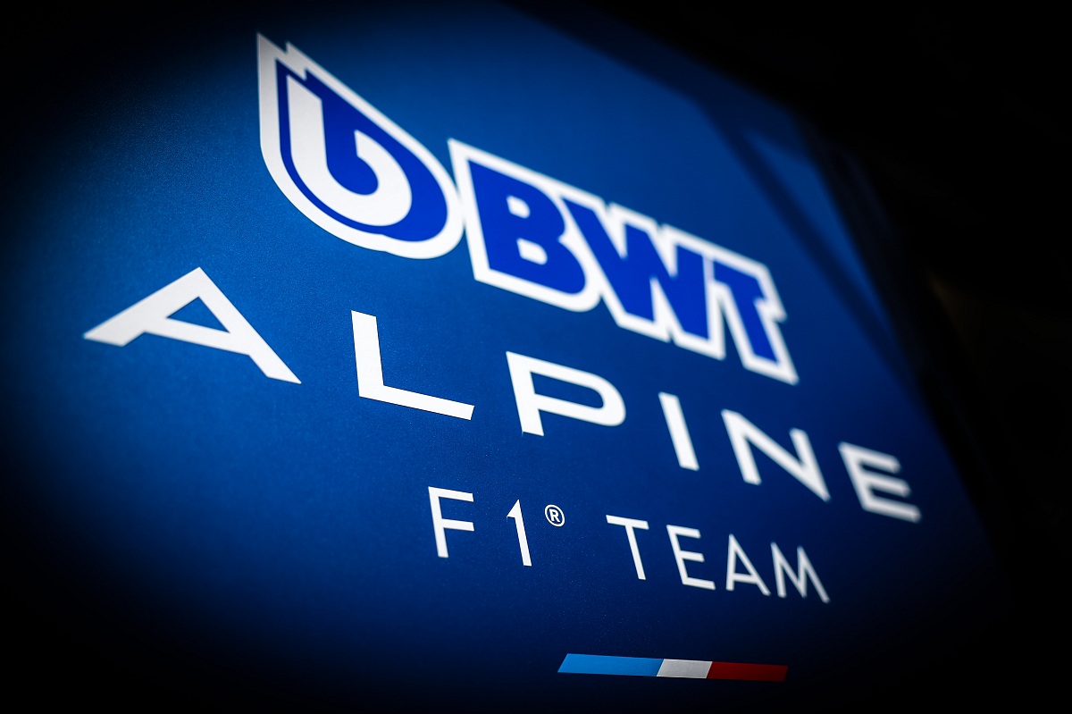 Alpine rearma la estructura en medio de una nueva crisis