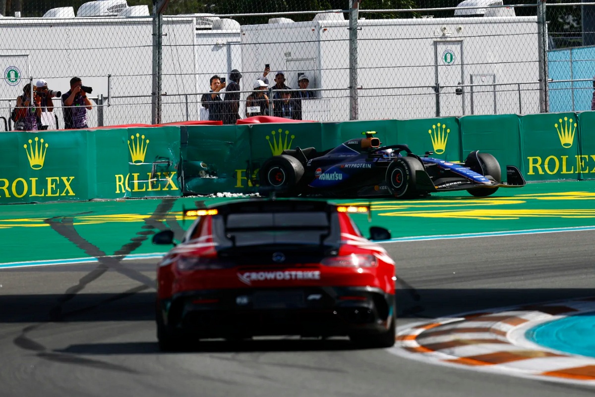 El Williams de Sargeant contra el muro obligó al Safety Car que aprovechó Norris. (Sam Bloxham) 