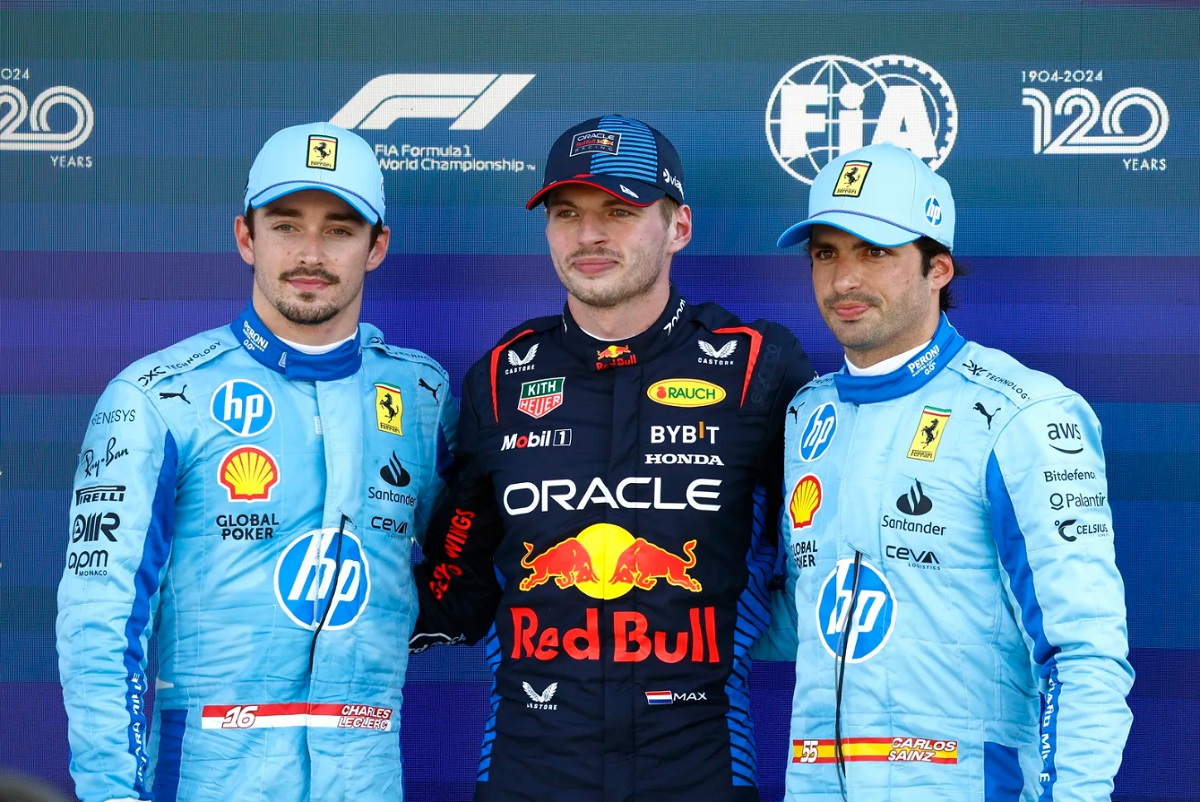 Verstappen con leclerc y sainz en parque cerrado. (Sam Bloxham)