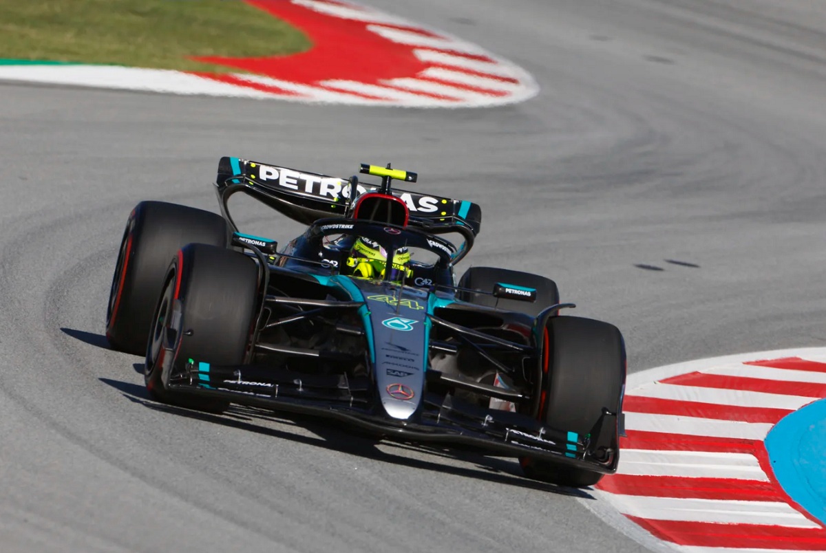 Hamilton se queda con el segundo libre en España