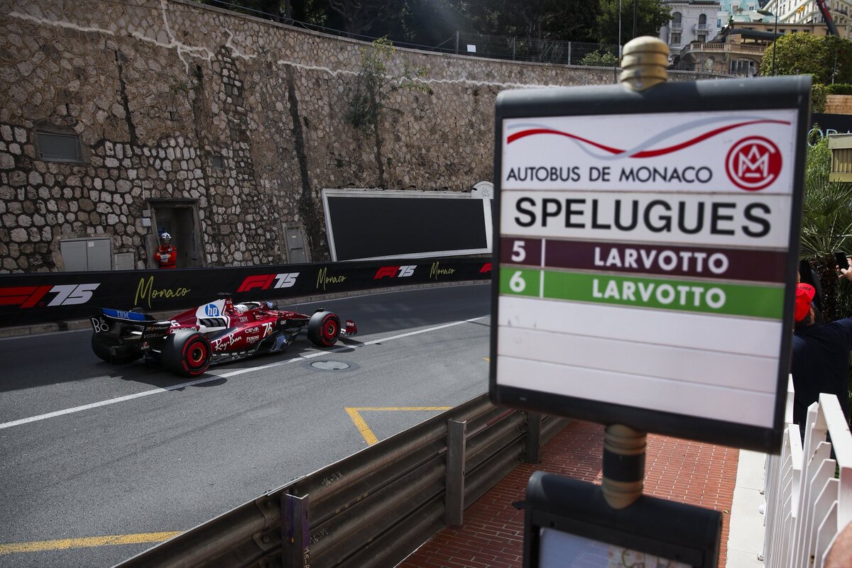 Leclerc saliendo de Fairmont. (Ferrari Media Centre)