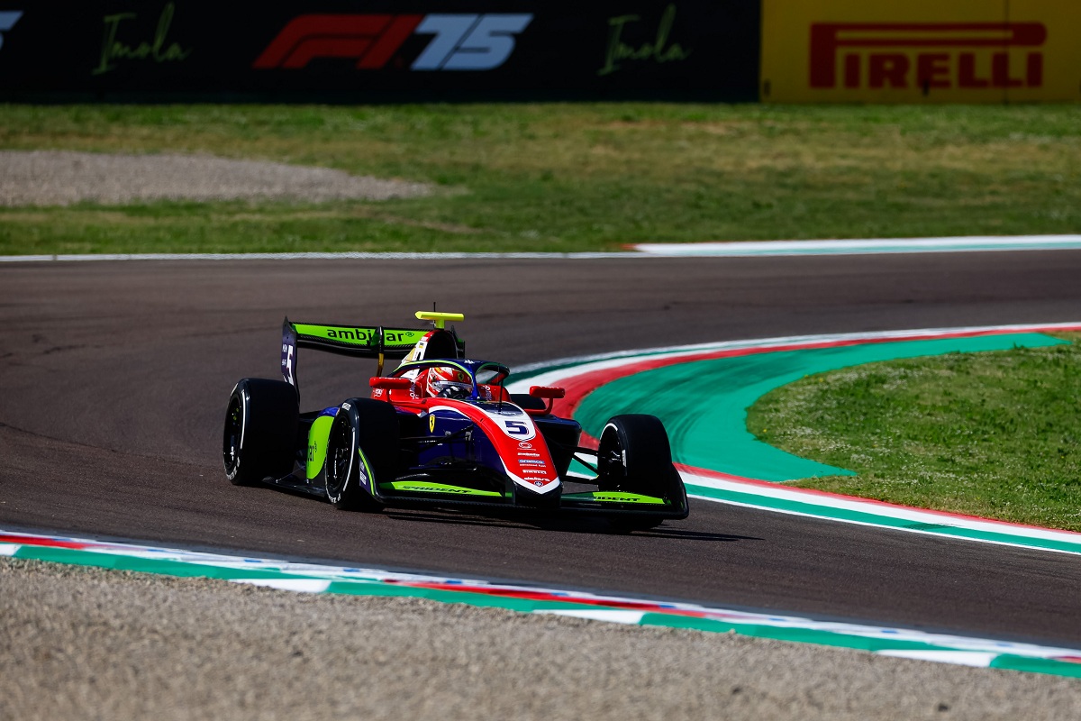 El brasileño Câmara domina a paso firme en F3 y es el máximo candidato al título. (FIA)