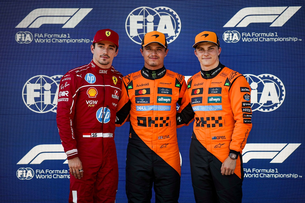 Norris junto a Leclerc y Piastri en el pos Qualy. (FIA)