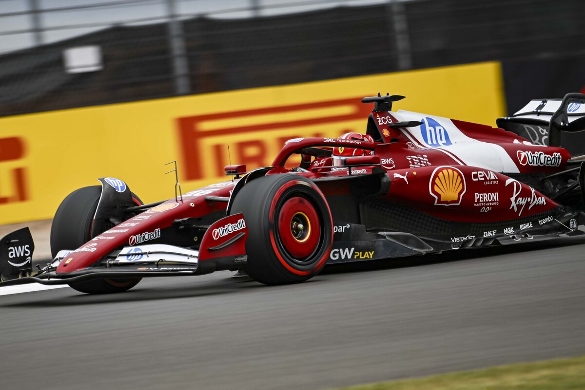 Leclerc se queda con el último libre en Silverstone