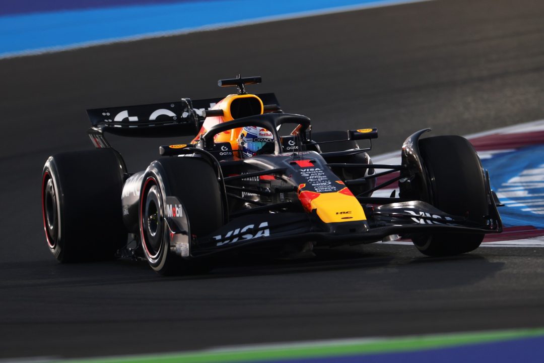 Verstappen critica coche de Red Bull y dice que intentará “sobrevivir” en la sprint de Qatar