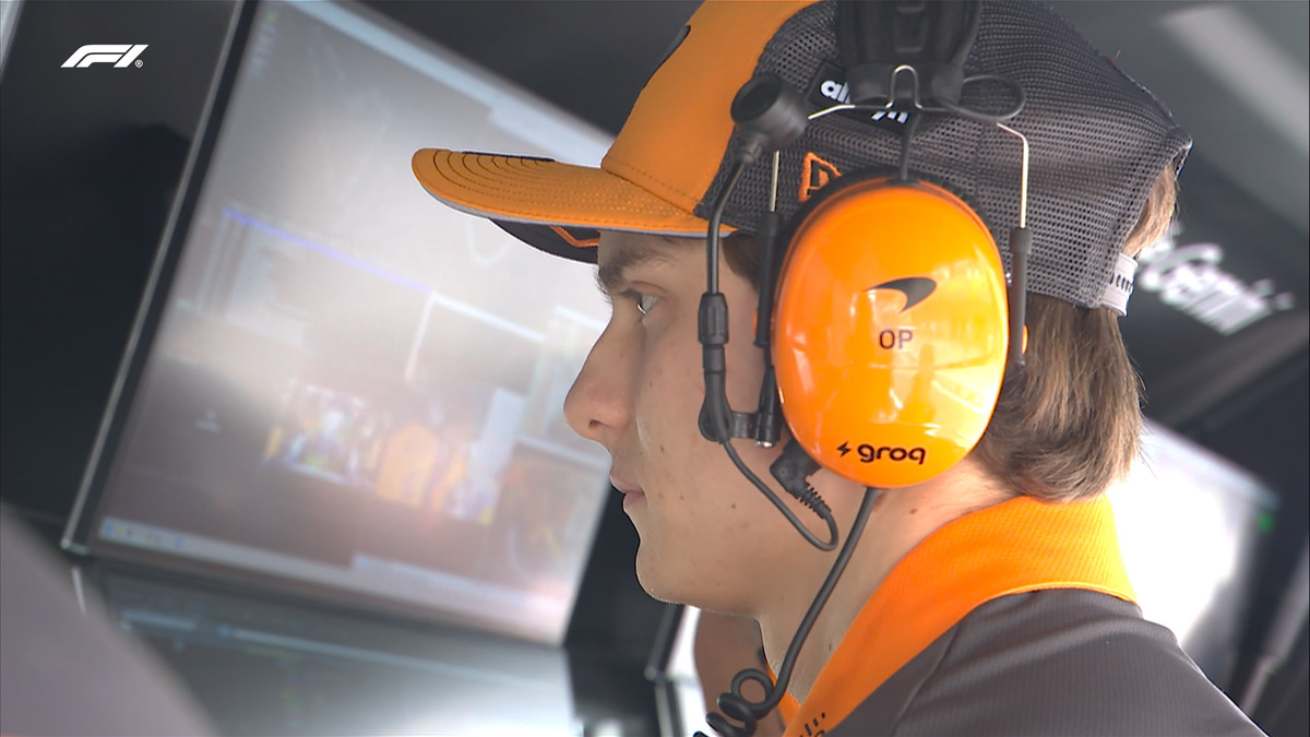 Piastri tuvo que ceder su coche al novato Pato O'Ward. (Imagen TV /F1TV)