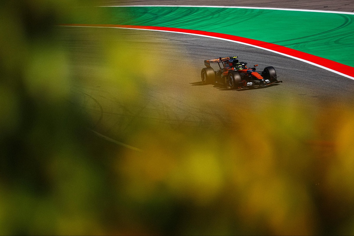 Norris durante los Libres 2 en el «Circuit». (McLaren Racing)
