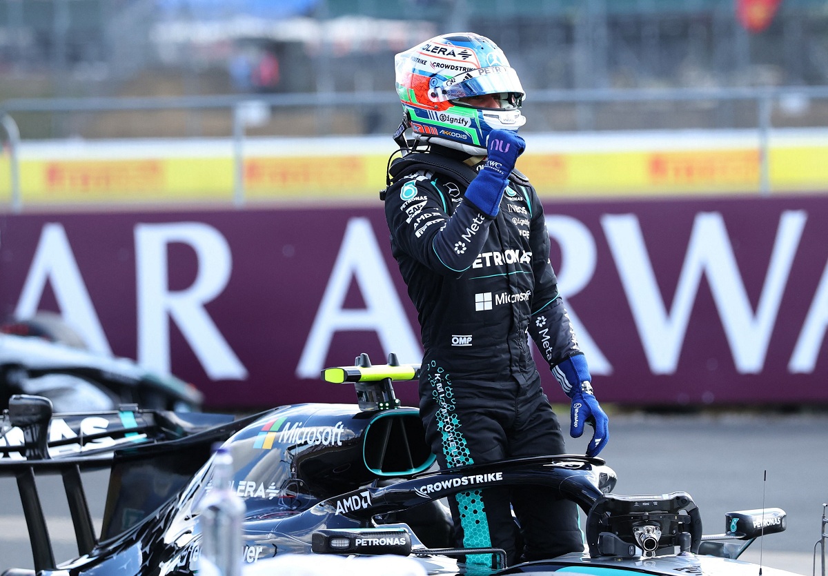 Antonelli celebra la pole en parque cerrado. (Andrew Boyers / REUTERS)