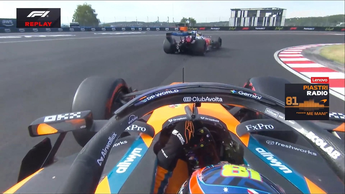 Hamilton le hace un Impeding a Piastri cuando el australiano abría su última vuelta de Q3. (Imagen TV / F1TV)