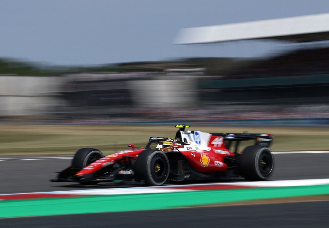Hamilton manda en en el único libre en Silverstone