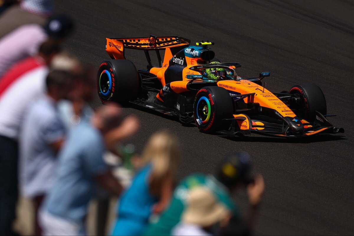 Norris durante la PL3. (McLaren Racing)