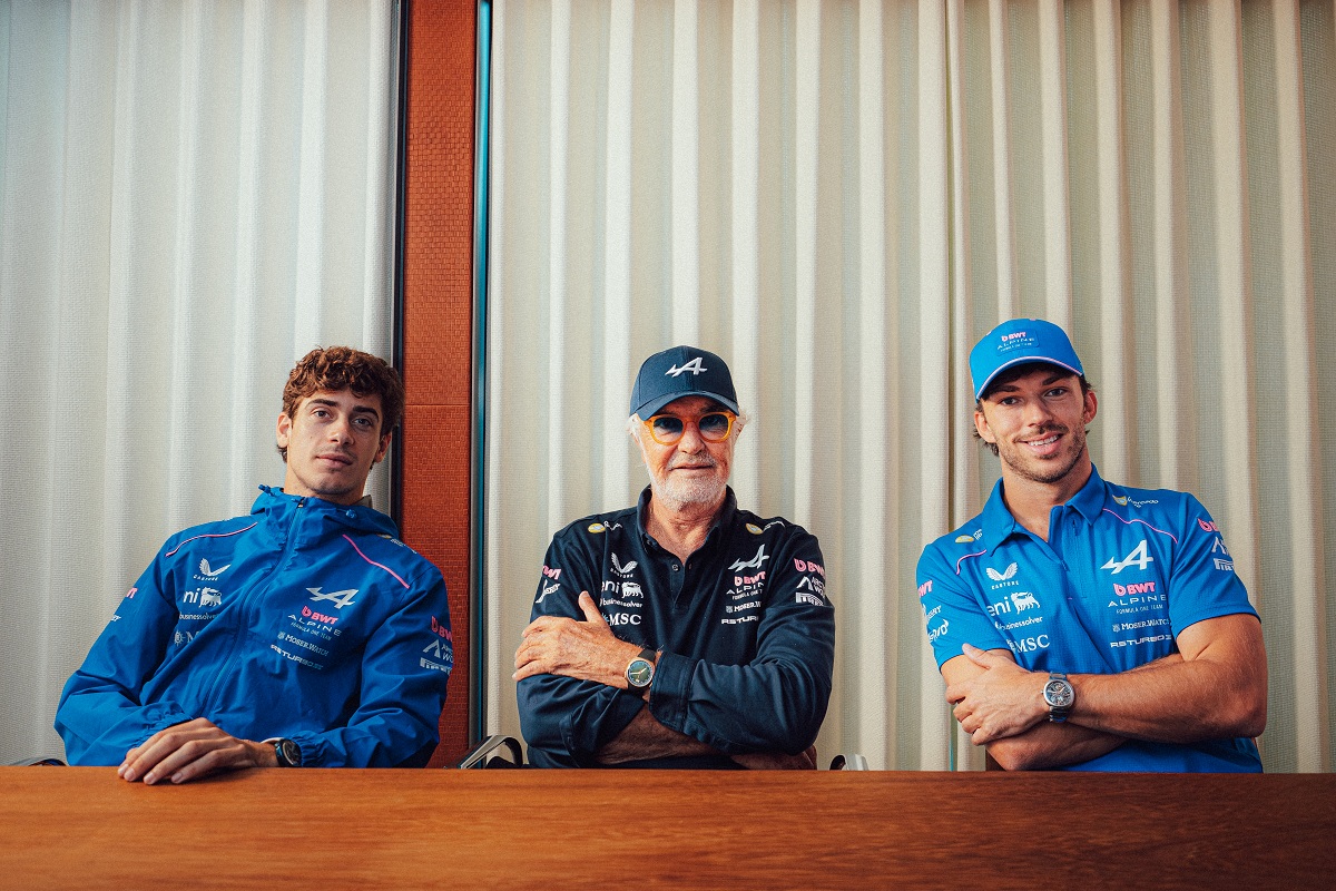 Colapinto, Briatore y Gasly. (Alpine Media / Renault Group)