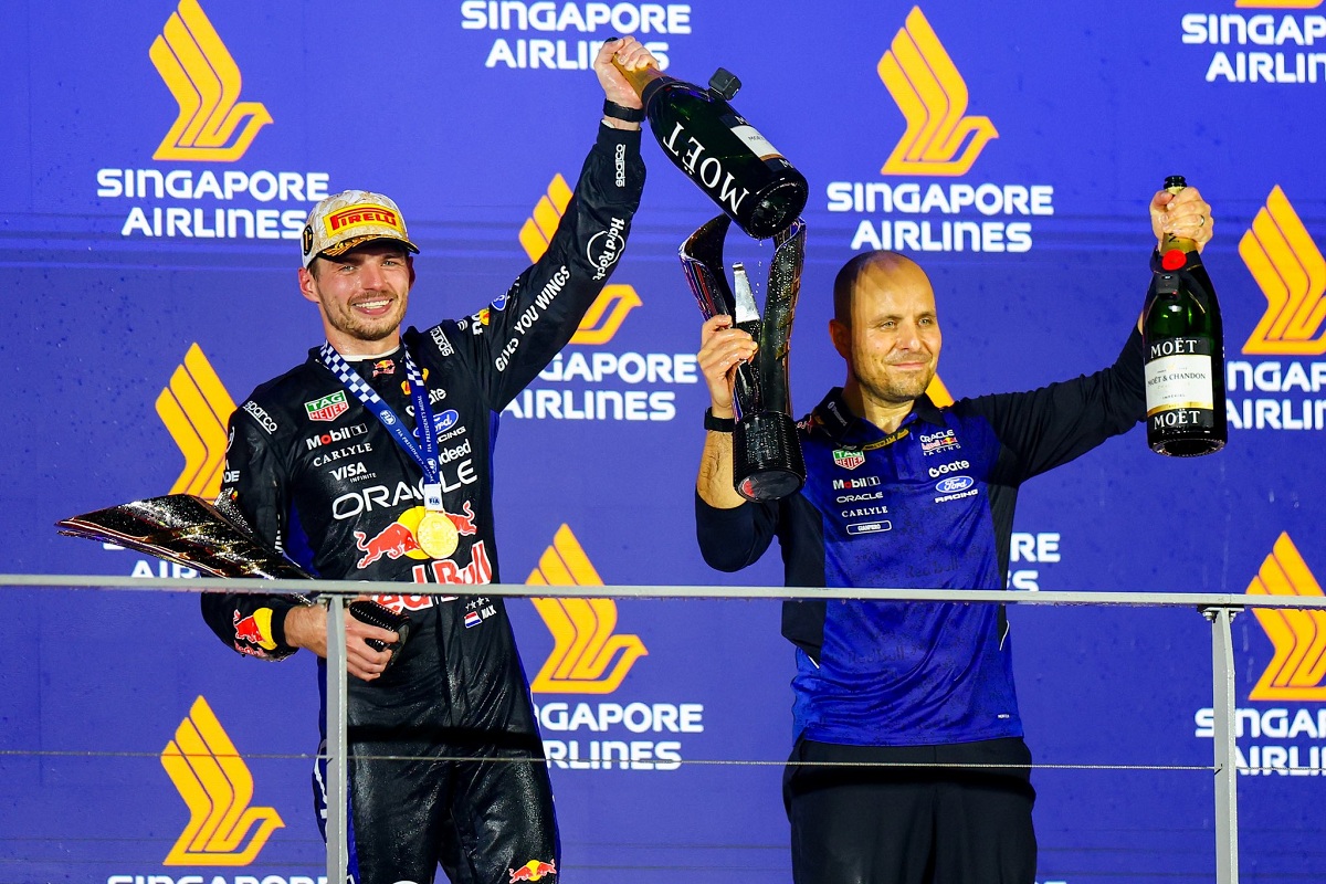 Max y GP en el podio, una sociedad que transitra sus últimas carreras. (Red Bull Content Pool)